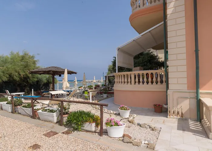 Corallo Sofia Villa San Vincenzo