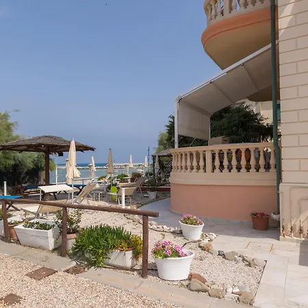 Corallo Sofia Villa San Vincenzo